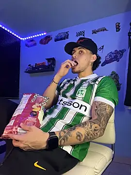 Snapshot of TOMAS_CONOR chatting on 21, 4, 2026 TOMAS CONOR online show from 21, 4, 2026