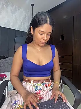 Snapshot of Miaafoxx__ chatting on 12, 3, 2026 Miaafoxx online show from 12, 3, 2026