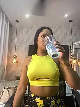 Snapshot of Miaafoxx__ chatting on 16, 3, 2026 Miaafoxx online show from 16, 3, 2026