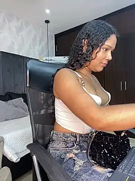 Snapshot of Miaafoxx__ chatting on 26, 3, 2026 Miaafoxx online show from 26, 3, 2026