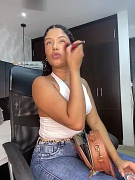 Snapshot of Miaafoxx__ chatting on 30, 3, 2026 Miaafoxx online show from 30, 3, 2026