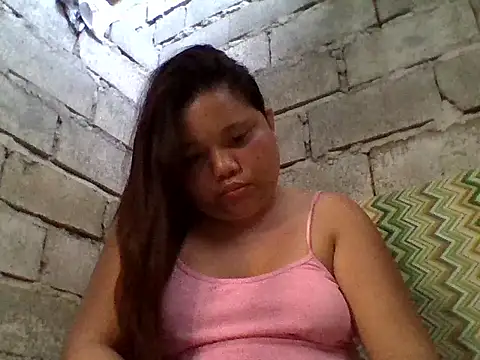 Snapshot of sweetlyn31 chatting on 6, 4, 2026 sweetlyn31 online show from 6, 4, 2026