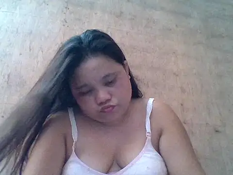 Snapshot of sweetlyn31 chatting on 14, 4, 2026 sweetlyn31 online show from 14, 4, 2026