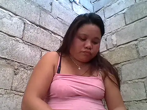 Snapshot of sweetlyn31 chatting on 16, 4, 2026 sweetlyn31 online show from 16, 4, 2026