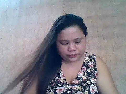 Snapshot of sweetlyn31 chatting on 17, 4, 2026 sweetlyn31 online show from 17, 4, 2026