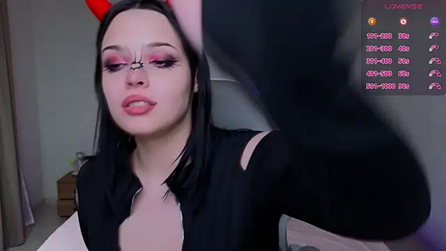 Snapshot of DorisLuxury chatting on 15, 4, 2026 DorisLuxury online show from 15, 4, 2026