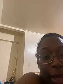 Snapshot of Sinfulwaterfalls chatting on 1, 4, 2026 Sinfulwaterfalls online show from 1, 4, 2026