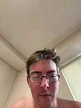 Snapshot of bigdickens69BWC chatting on 29, 3, 2026 bigdickens69BWC online show from 29, 3, 2026