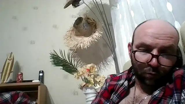 Snapshot of Florent1307 chatting on 16, 4, 2026 Florent1307 online show from 16, 4, 2026