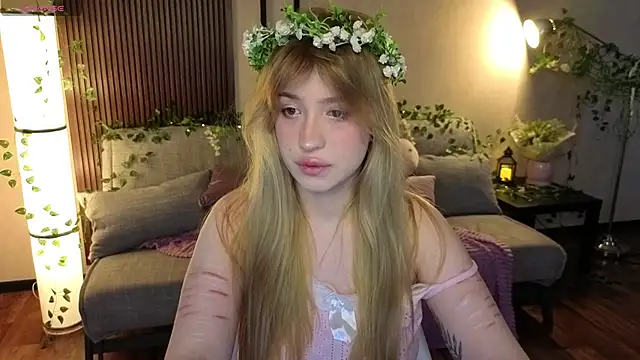 Snapshot of linaloon chatting on 24, 4, 2026 linaloon online show from 24, 4, 2026