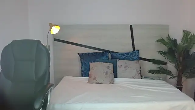 Snapshot of Anne_blake chatting on 20, 6, 2026 Anne blake online show from 20, 6, 2026