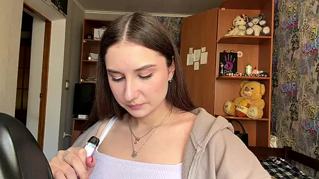 poly princess online show from 14, 4, 2026