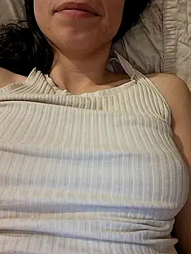 Snapshot of Bunny048 chatting on 13, 6, 2026 Bunny048 online show from 13, 6, 2026