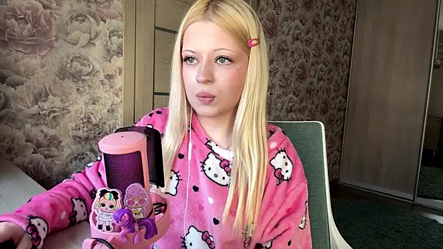 Snapshot of JeneeBIanks chatting on 28, 3, 2026 JeneeBIanks online show from 28, 3, 2026