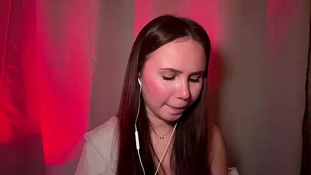 MarylynnSimens online show from 2, 3, 2026