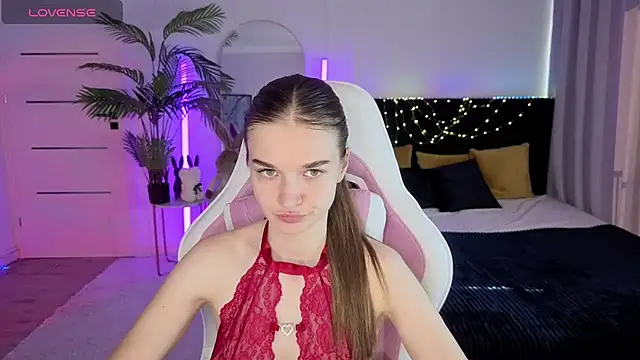Snapshot of Ann_Wood chatting on 5, 8, 2026 Ann Wood online show from 5, 8, 2026