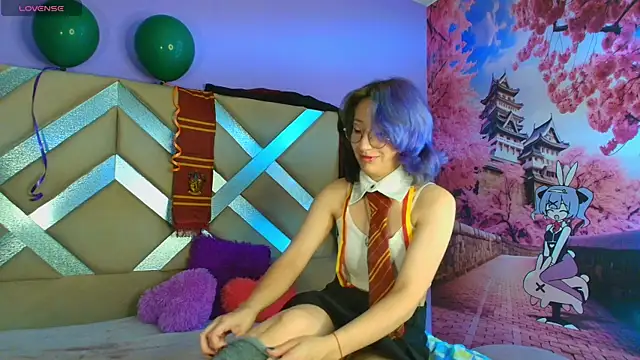 mitsuri nyx online show from 17, 4, 2026