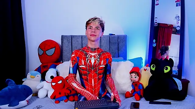 Snapshot of Callum_777 chatting on 15, 4, 2026 Callum 777 online show from 15, 4, 2026