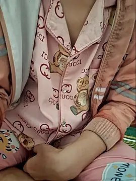 kieuqueen92 online show from 23, 2, 2026