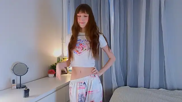 Snapshot of arina_waifu chatting on 24, 4, 2026 arina waifu online show from 24, 4, 2026