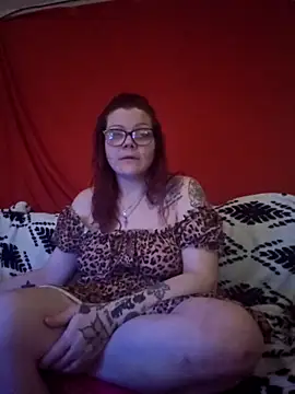 Snapshot of Sexymilf6992 chatting on 4, 5, 2026 Sexymilf6992 online show from 4, 5, 2026