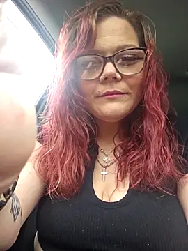 Snapshot of Sexymilf6992 chatting on 7, 5, 2026 Sexymilf6992 online show from 7, 5, 2026