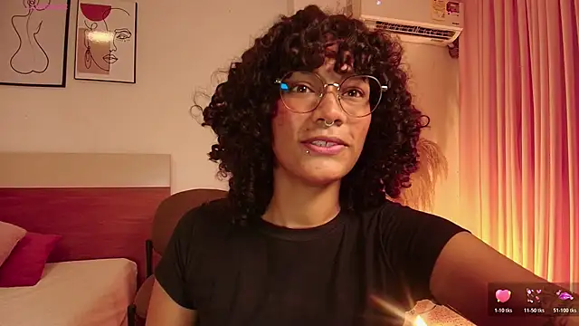 Meganlux1 online show from 13, 6, 2026
