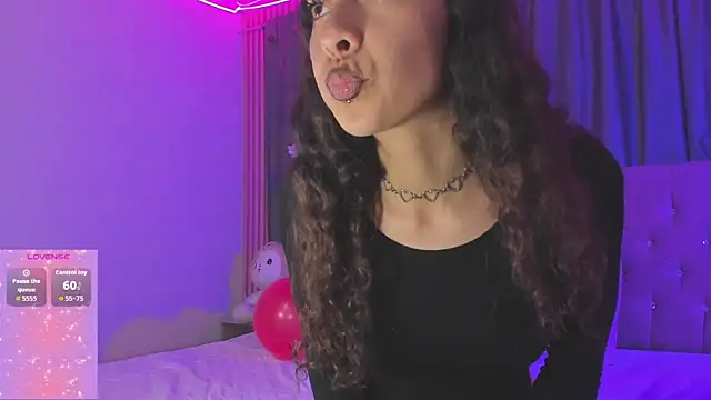 Kiara lovely online show from 29, 3, 2026