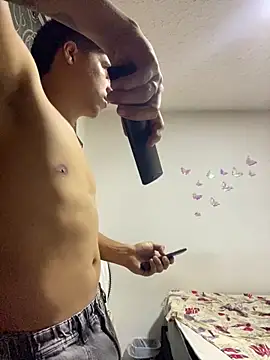 Snapshot of laparejita0410 chatting on 7, 4, 2026 laparejita0410 online show from 7, 4, 2026