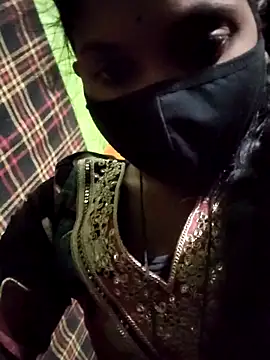 Snapshot of Cute_aroshi chatting on 5, 3, 2026 Cute aroshi online show from 5, 3, 2026