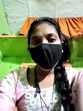 Snapshot of Cute_aroshi chatting on 2, 4, 2026 Cute aroshi online show from 2, 4, 2026