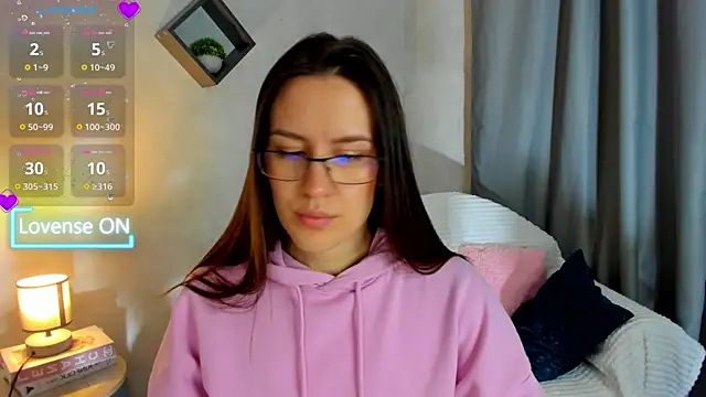 Snapshot of asti_bubbles chatting on 7, 4, 2026 asti bubbles online show from 7, 4, 2026