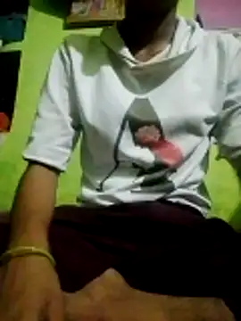 wifedesi7050 online show from 15, 5, 2026