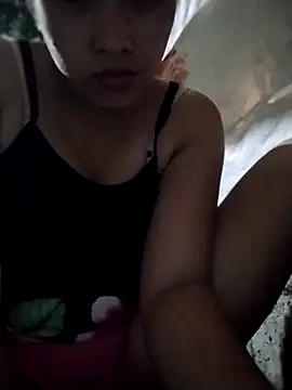 Snapshot of Radiant_smile chatting on 14, 4, 2026 Radiant smile online show from 14, 4, 2026