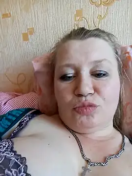 Snapshot of KiraStanton chatting on 26, 4, 2026 KiraStanton online show from 26, 4, 2026
