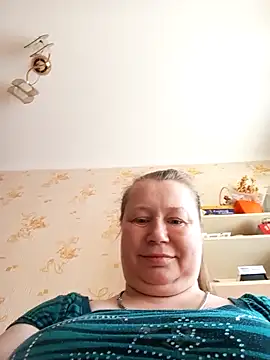 Snapshot of KiraStanton chatting on 8, 5, 2026 KiraStanton online show from 8, 5, 2026