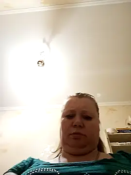 Snapshot of KiraStanton chatting on 10, 5, 2026 KiraStanton online show from 10, 5, 2026