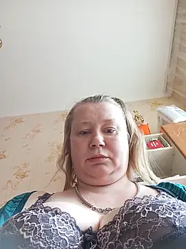 Snapshot of KiraStanton chatting on 19, 5, 2026 KiraStanton online show from 19, 5, 2026