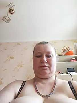 KiraStanton online show from 4, 7, 2026