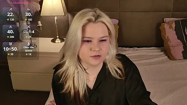 Snapshot of Ivy_Marlowe chatting on 12, 4, 2026 Ivy Marlowe online show from 12, 4, 2026