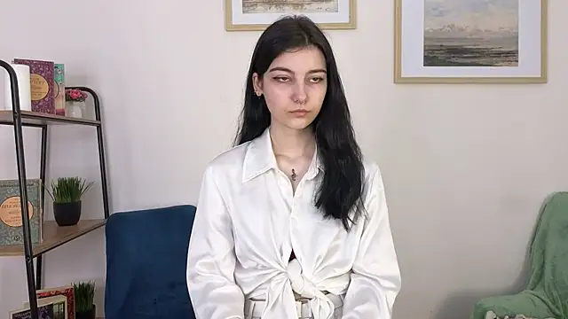 Snapshot of Lilian_Merf chatting on 3, 4, 2026 Lilian Merf online show from 3, 4, 2026