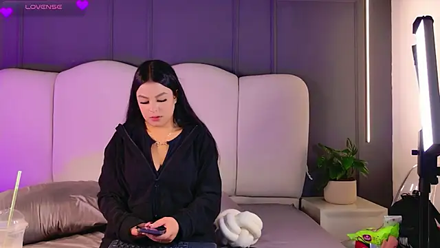 Snapshot of BrunaMonroee chatting on 18, 3, 2026 BrunaMonroee online show from 18, 3, 2026