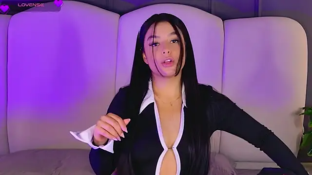 Snapshot of BrunaMonroee chatting on 15, 4, 2026 BrunaMonroee online show from 15, 4, 2026