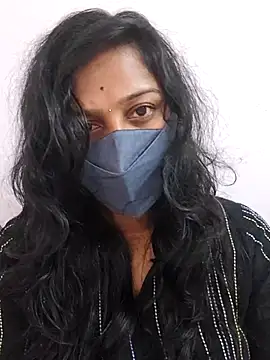 Shaliniqueen online show from 4, 7, 2026