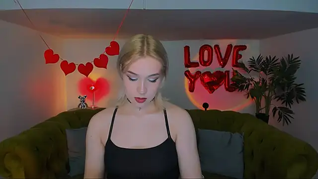 Snapshot of serene_land chatting on 13, 3, 2026 serene land online show from 13, 3, 2026
