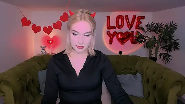 Snapshot of serene_land chatting on 19, 3, 2026 serene land online show from 19, 3, 2026