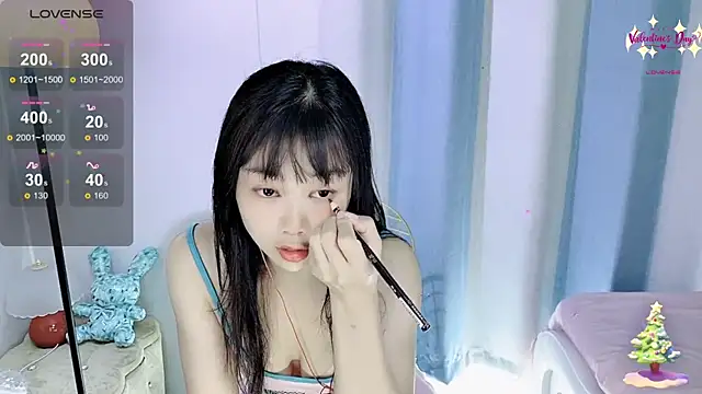 Snapshot of okyssa chatting on 10, 4, 2026 okyssa online show from 10, 4, 2026