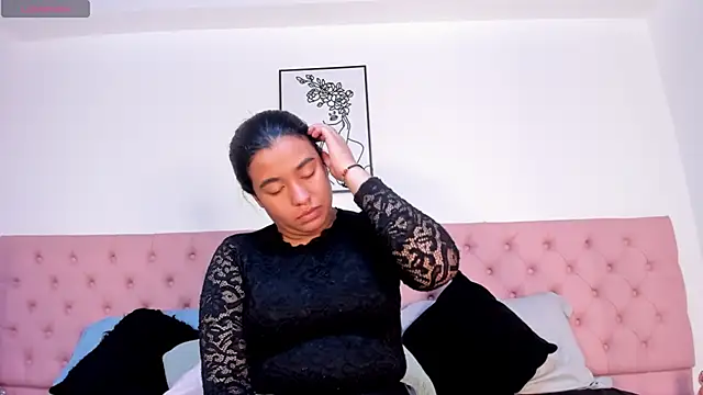 ZeynepYilmaz online show from 19, 3, 2026