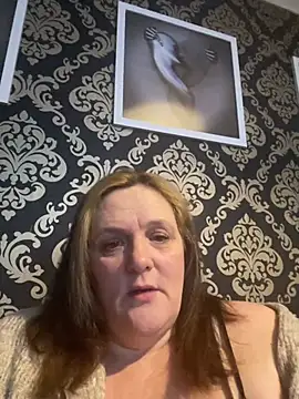 Snapshot of Busty-GilfQuinn chatting on 20, 2, 2026 Busty-GilfQuinn online show from 20, 2, 2026