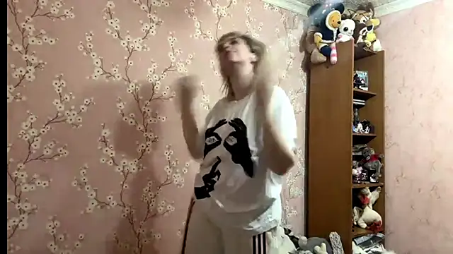 Snapshot of LiraDreamX chatting on 3, 4, 2026 LiraDreamX online show from 3, 4, 2026